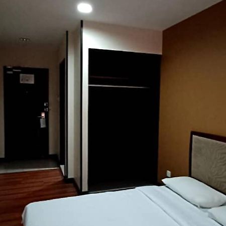Hotel Sadong88 Kota Kinabalu Dış mekan fotoğraf