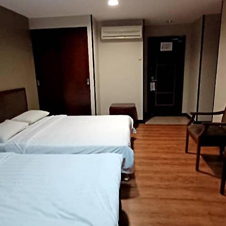 Hotel Sadong88 Kota Kinabalu Dış mekan fotoğraf