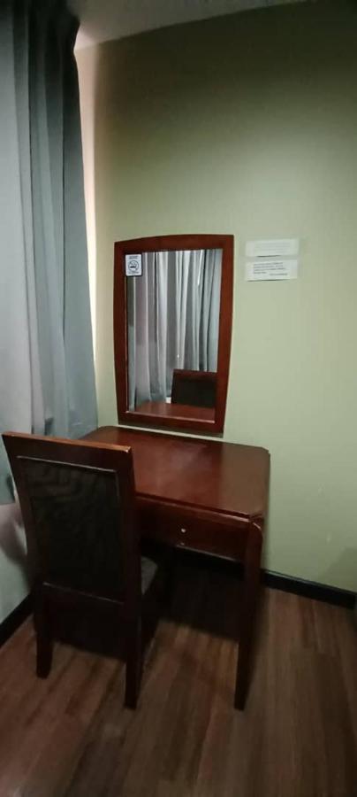 Hotel Sadong88 Kota Kinabalu Dış mekan fotoğraf