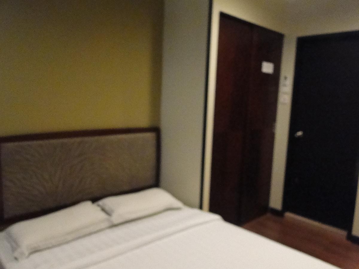 Hotel Sadong88 Kota Kinabalu Dış mekan fotoğraf