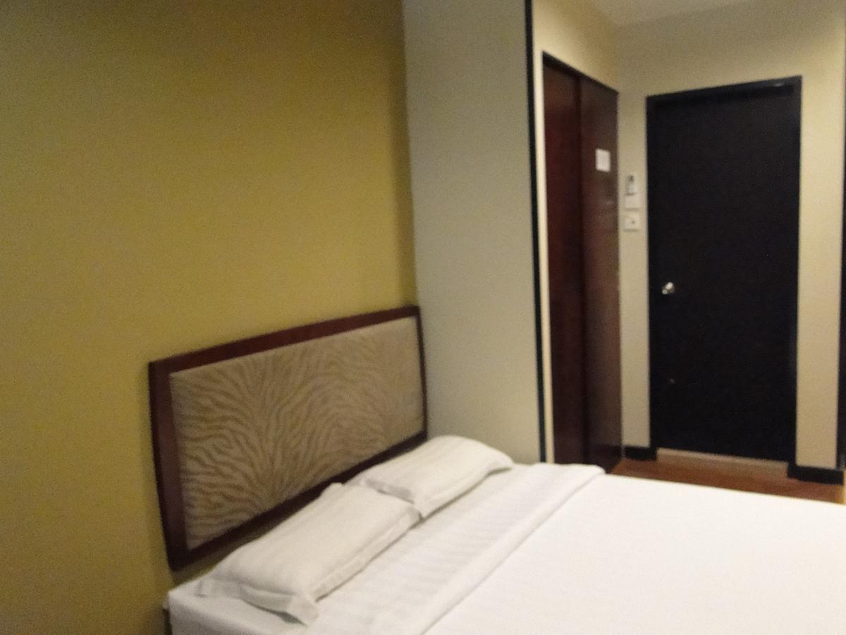Hotel Sadong88 Kota Kinabalu Dış mekan fotoğraf