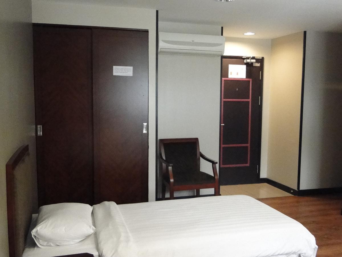 Hotel Sadong88 Kota Kinabalu Dış mekan fotoğraf
