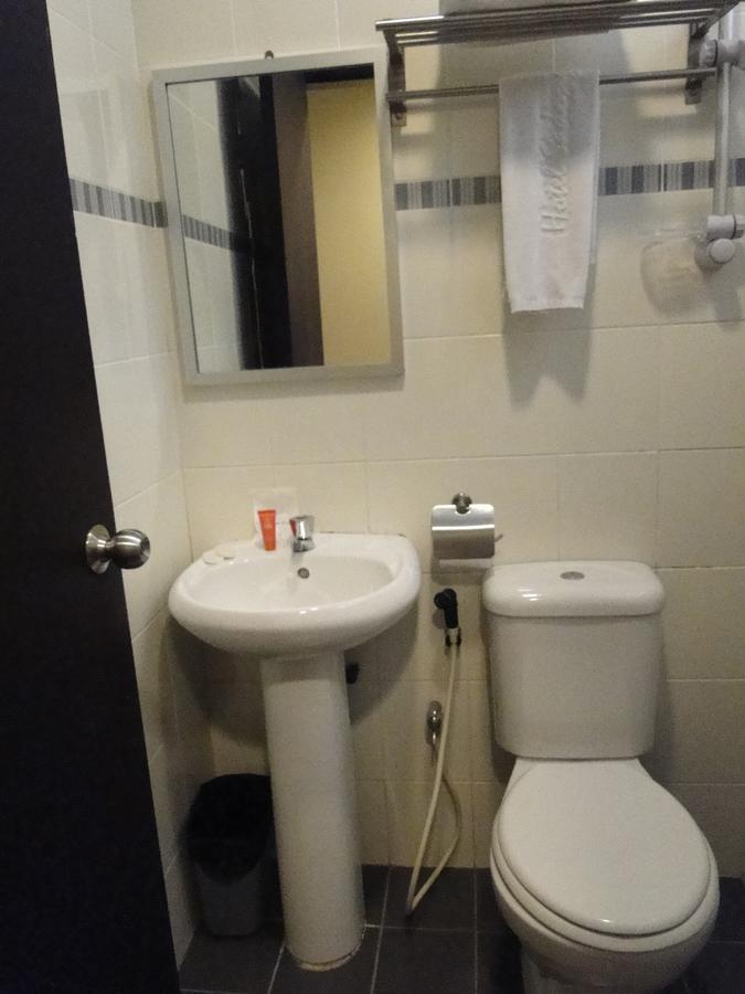 Hotel Sadong88 Kota Kinabalu Dış mekan fotoğraf