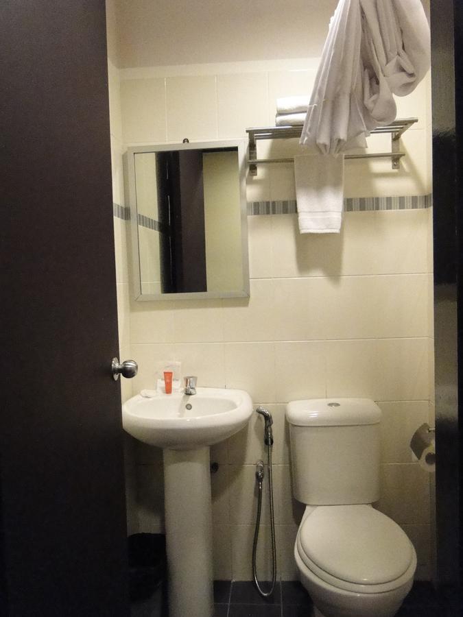 Hotel Sadong88 Kota Kinabalu Dış mekan fotoğraf