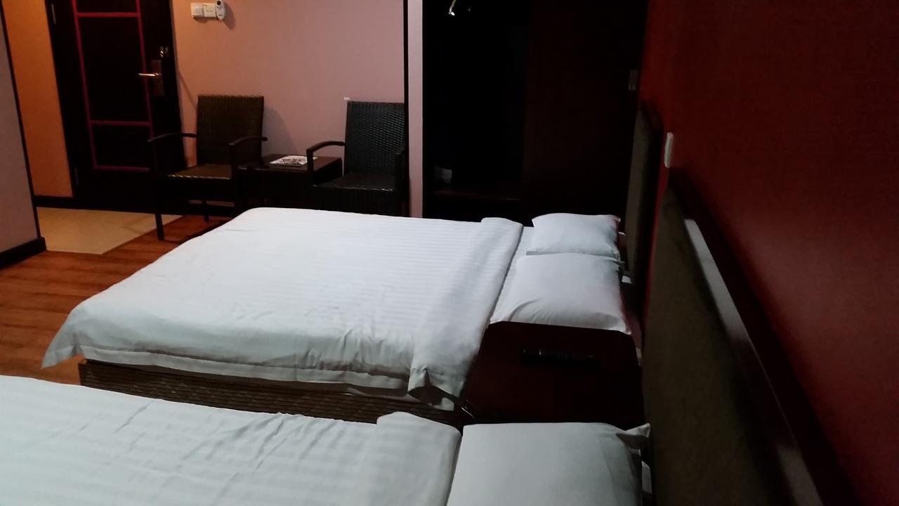 Hotel Sadong88 Kota Kinabalu Dış mekan fotoğraf